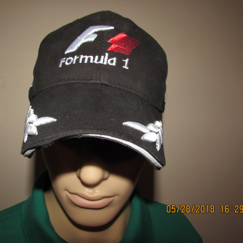 FORMULA 1 WORLD CHAMPION F FIR Black White Red NEW